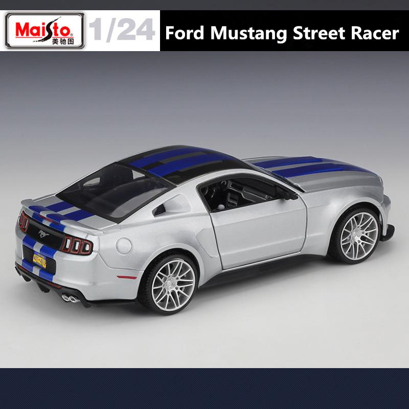 Maisto 1:24 Ford Mustang Street Racer 2014 Alloy Sports Car Model Diecasts Metal Racing Vehicles Car Model Simulation Kids Gifts