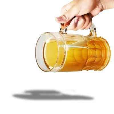 Прозрачная пивная кружка с двойными стенками