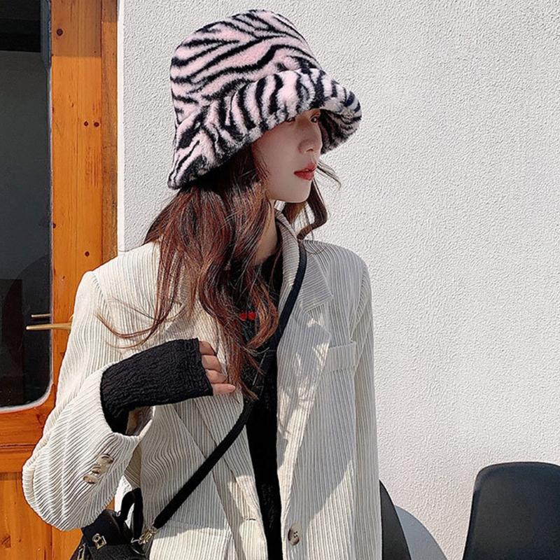 Шапки с плоским верхом для сохранения тепла Пушистые шапки с полностью покрытым декором в виде зебры Шляпы Унисекс Женские Мужские