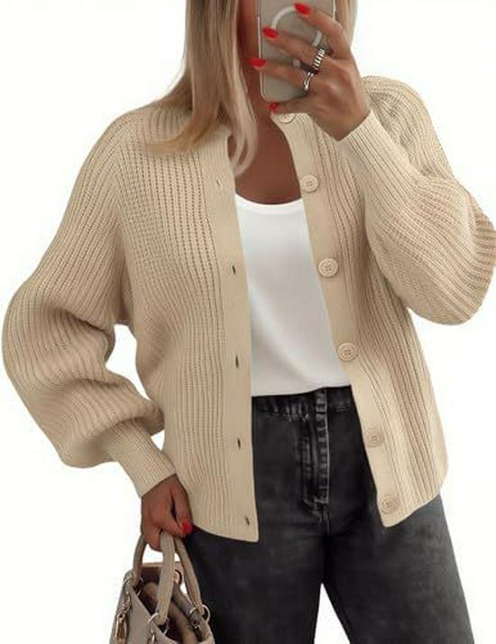 Women's Chunky Knit Cardigan: Long Sleeve, Round Neck, Button-Up, Autumn Fashion 2025.