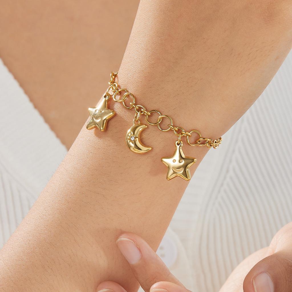 Fashionable new high-end five-pointed star bracelet, stainless steel gold-plated irregular chain moon and star bracelet