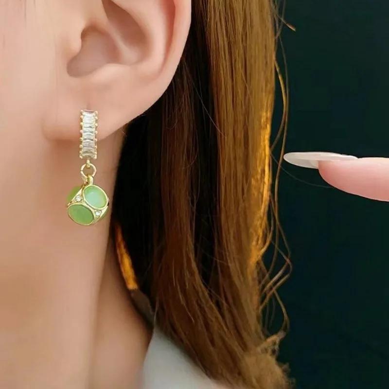 Новые серьги с темпераментом для женщин, легкая роскошь, подвески, круглые, зеленые, розовые, нишевый дизайн, высокое чувство, ретро, для вечеринки
