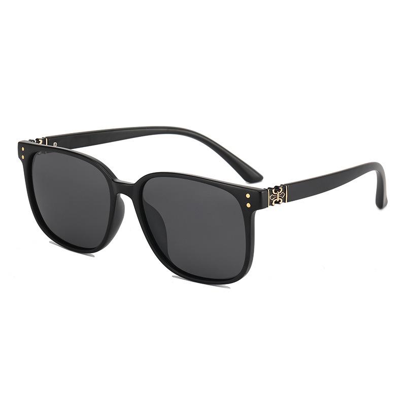 New men's polarized sunglasses, European and American trends, driver driving fishing sunglasses, women's square small face glasses