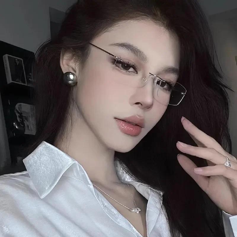 Popular Frameless Elegant Women's Myopia Glasses Ultra Light Neutral Gold Wire Premium Small Frame Anti Blue Light Glasses