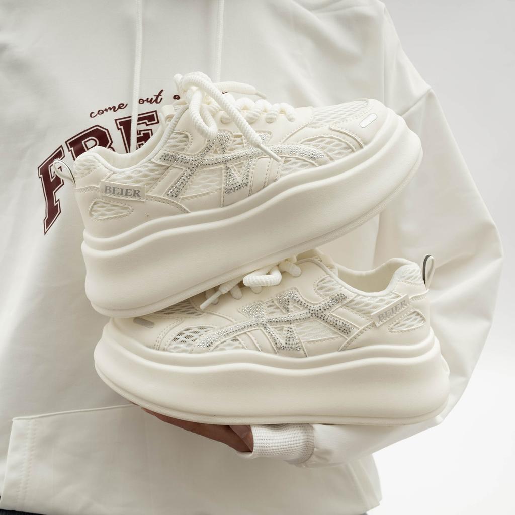 Thick-soled low-top white shoes, seasonal thick-mesh breathable design, casual sports shoes