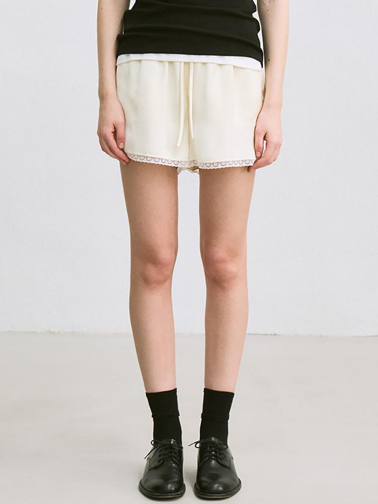 LE Lace-Trim Mini Shorts (Light Yellow)