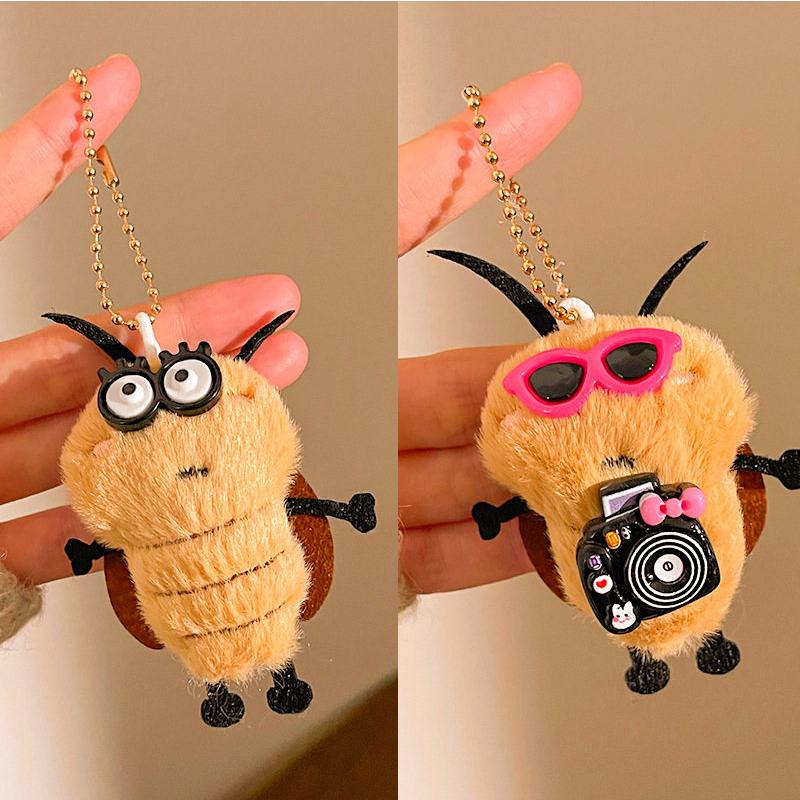 2Pcs Stuffed Animal Cockroach Keychain Backpack Pendant Car Key Holder Pendant Cartoon Bag Charm Halloween Couple Gifts