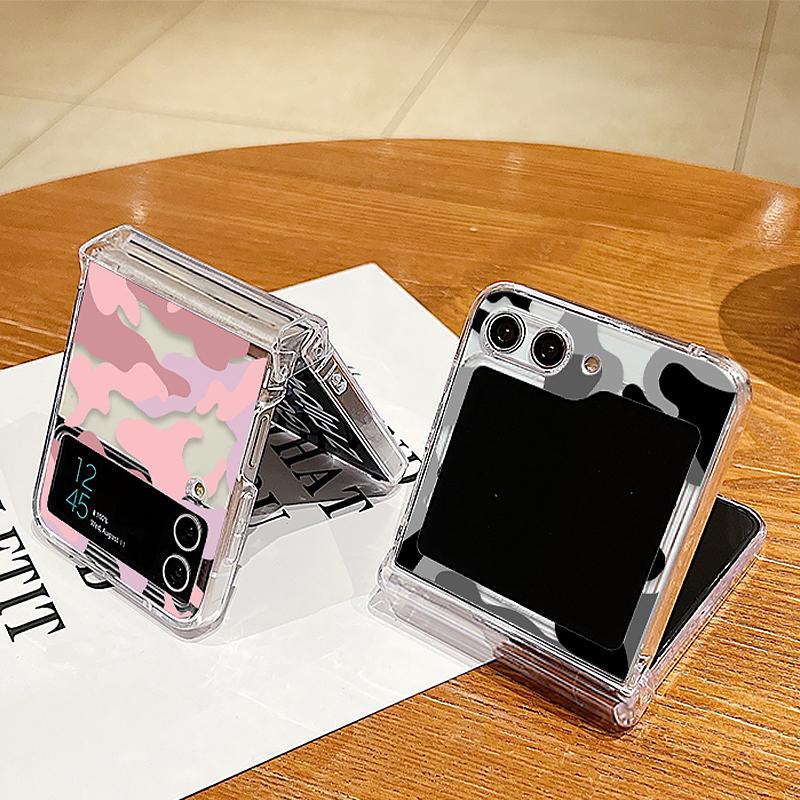 Transparent Phone Case For Samsung Galaxy Z Flip5 Flip4 Flip3 Cow Pattern Clear Folding Hard PC Cover For Samsung Z Flip 5 4 3