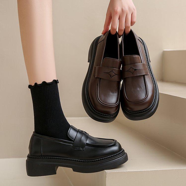 Туфли женские кожаные на платформе, весна 2025, новые туфли на толстом каблуке, ретро-лоферы с одной педалью в британском стиле для женщин