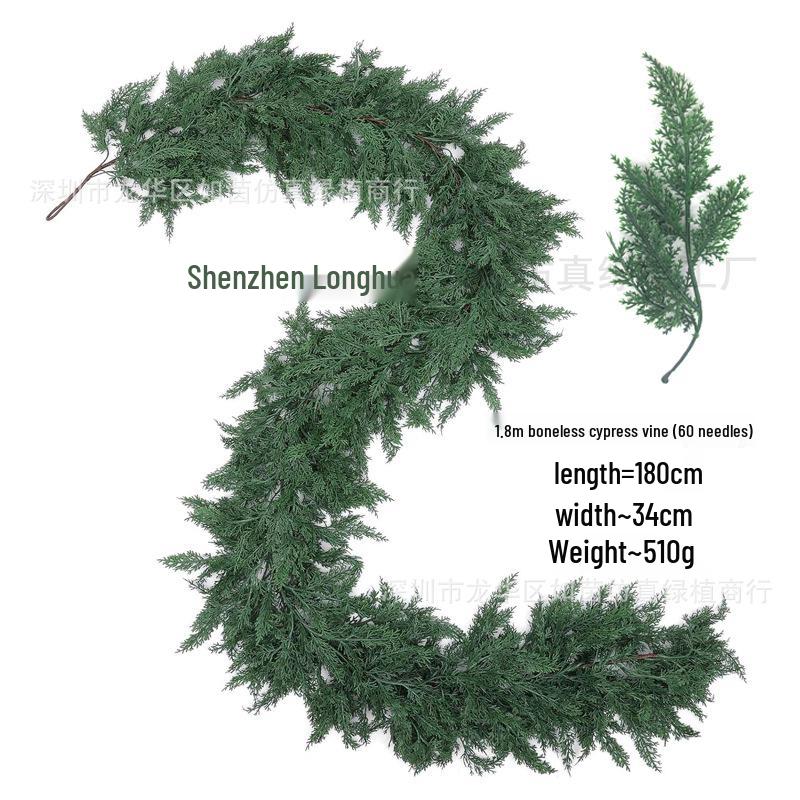 Искусственный венок из норфолкской сосны с красными ягодами и ротанговыми лозами для трансграничного рождественского украшения