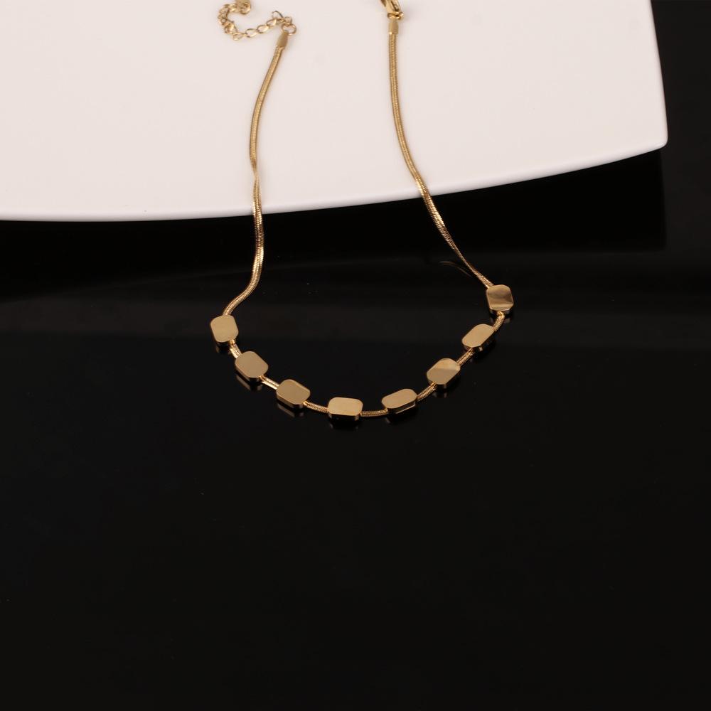 Модное простое маленькое квадратное ожерелье, новое геометрическое ожерелье, чистое красное ожерелье