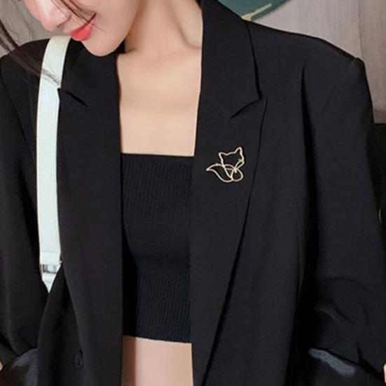 Women Brooch Hollow Fox Decor Stainless Exquisite Anti-slip Wear-resistant Coat Collar Hat Scarf Decoration Clothes Pin Garment Jewelry