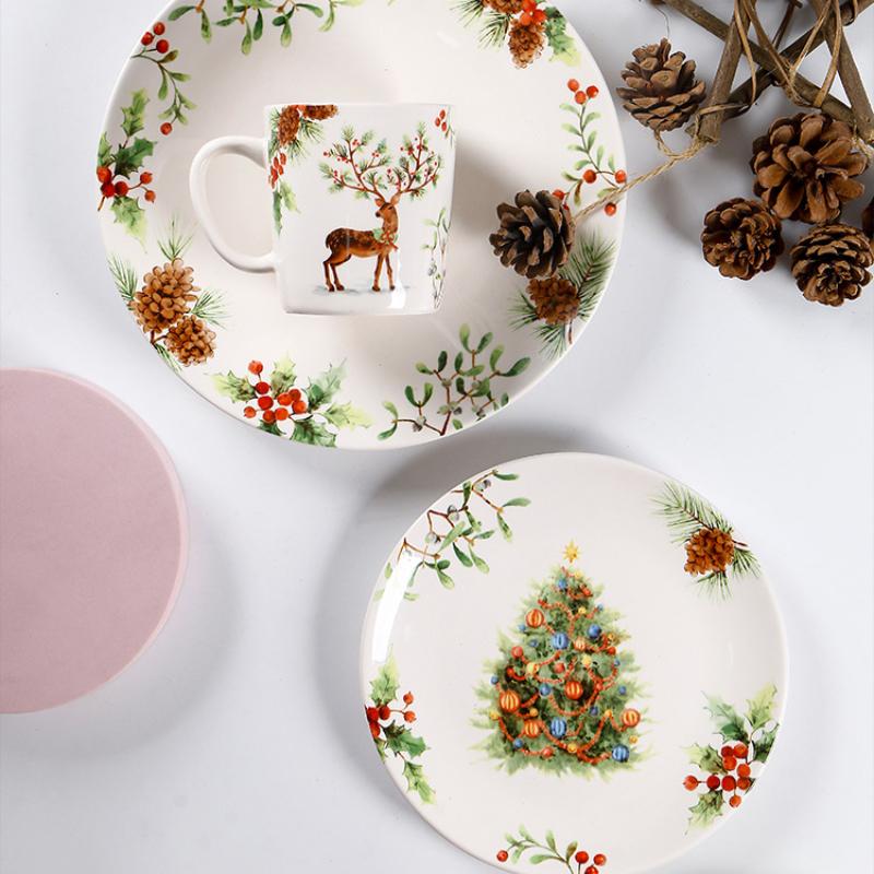 1pcs Christmas Tree Ceramic Plate Tableware Glazed Color Snack Dessert Dishes Bowl Elk Pattern Coffee Mug Kitchen Dinner Plates