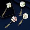 Retro Liyuan Meilan Bamboo Chrysanthemum Brooch High-End Female Delicate Tassel Court Antique Corsage Niche Design Pin
