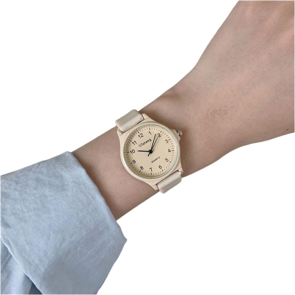 Женские модные кожаные часы