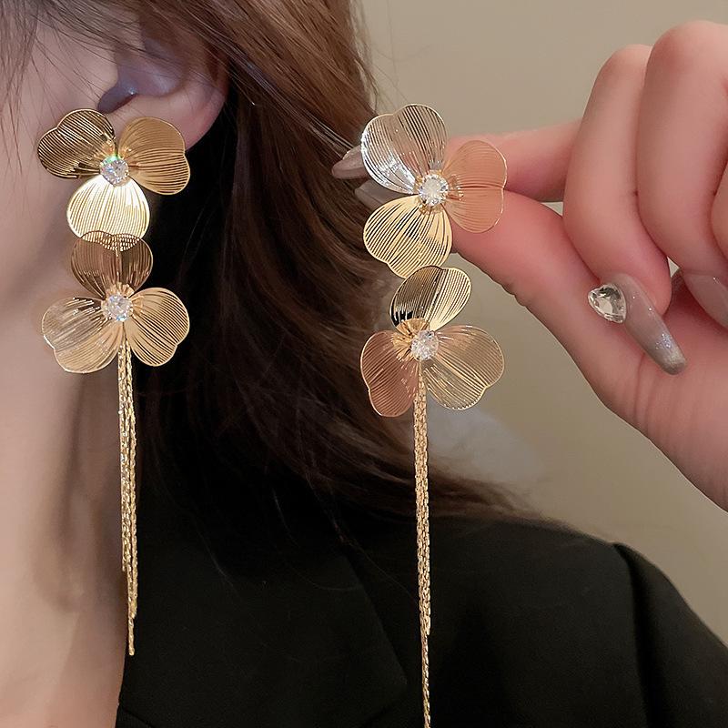 Винтажные серьги-кисточки в виде круглых цветов из серебряной иглы - Ретро металлические гвоздики для женщин