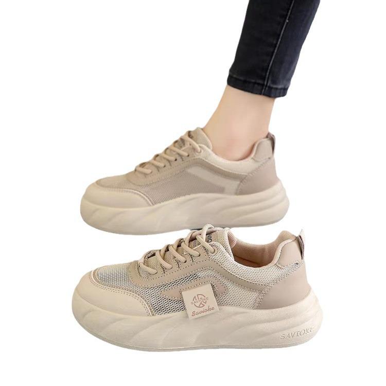 Легкая спортивная обувь женская летняя 2024 года, новые дышащие сетчатые туфли с одной сеткой, белые туфли с мягкой подошвой, универсальные с юбками, туфли для досок