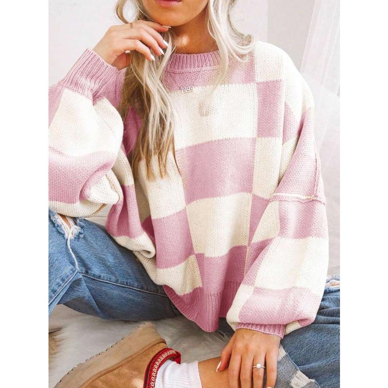 Женский свитер в стиле пэчворк с мозаичным узором в осенне-зимнем стиле
