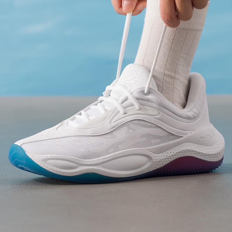 Under Armour CURRY Splash Low-Top Basketball Shoes