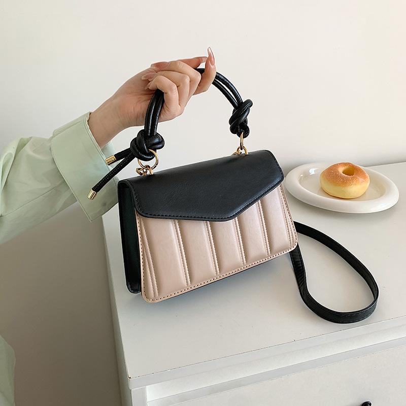 Модная портативная женская сумка с цветовым сочетанием 2024 новая повседневная сумка-мессенджер простая сумка на плечо маленькая квадратная сумка повседневная сумочка