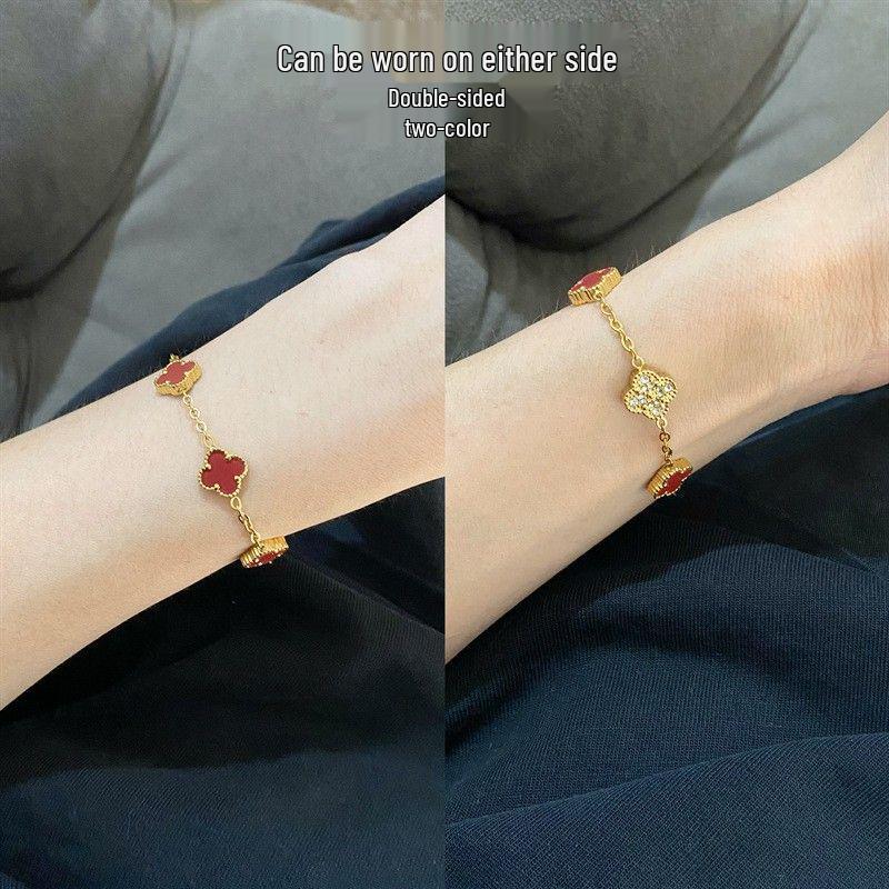 Женский универсальный браслет из титановой стали с четырехлистным клевером - Моющийся, Не выцветающий, Роскошный аксессуар для рук в европейском и американском тренде