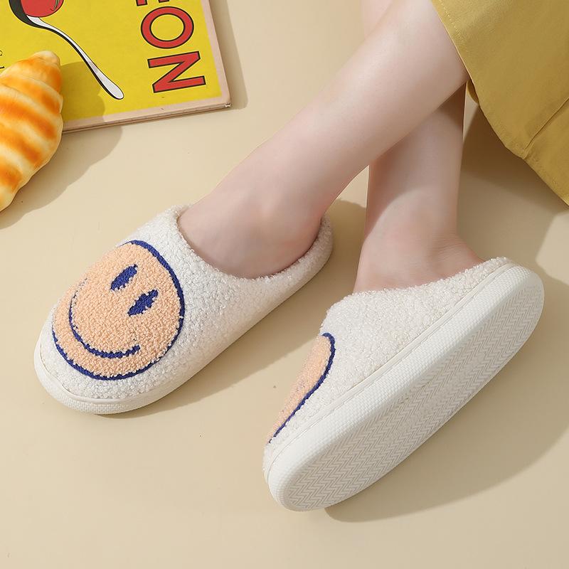 Новые осенне-зимние милые мультяшные тапочки-смайлики из хлопка, домашние комнатные нескользящие теплые тапочки