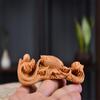 Резьба по массиву дерева Скульптуры и фигурки Рыба Жуи Счастливые Маленькие Животные Милые Украшения и аксессуары для дома, комнаты, офисного стола