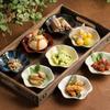 Japanese Style Ceramic Dipping Dish Lotus-shaped Sauce Dish Decorative Mini Fruits Bowl  Restaurant