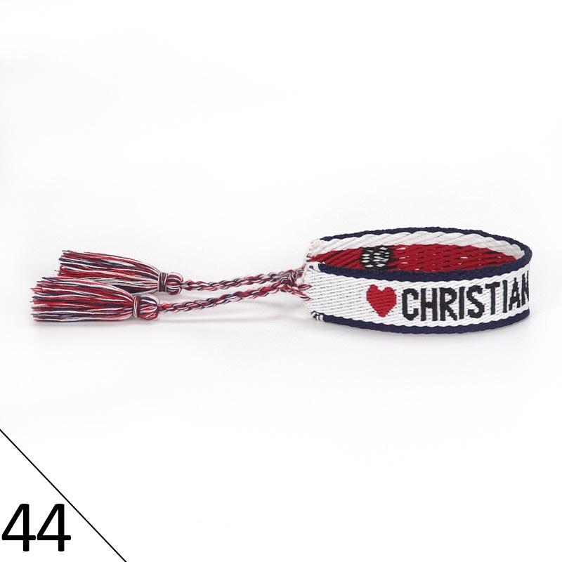 Браслет дружбы ручной работы с вышивкой и кисточками для женщин