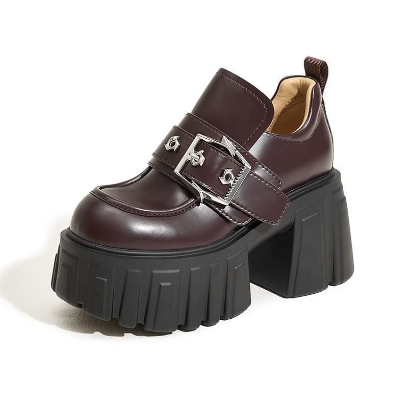 Женские лоферы на платформе в британском стиле 2025 весна новые универсальные туфли на танкетке с внутренней танкеткой, маленькие кожаные туфли на одном ремешке