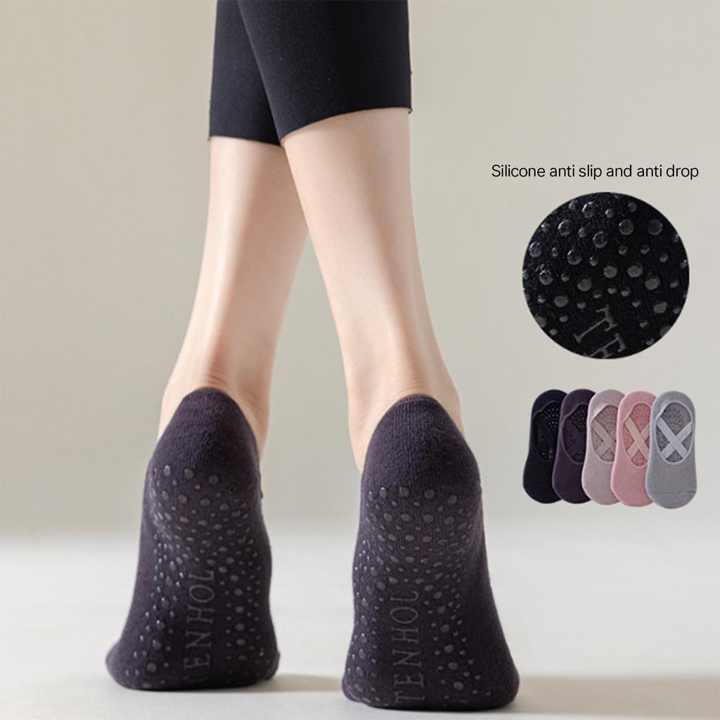 Non Slip Pilates Socks with Grips Women Solid Color Grip Socks for Yoga Ballet Barefoot Workout Anti Skid Athletic Socks