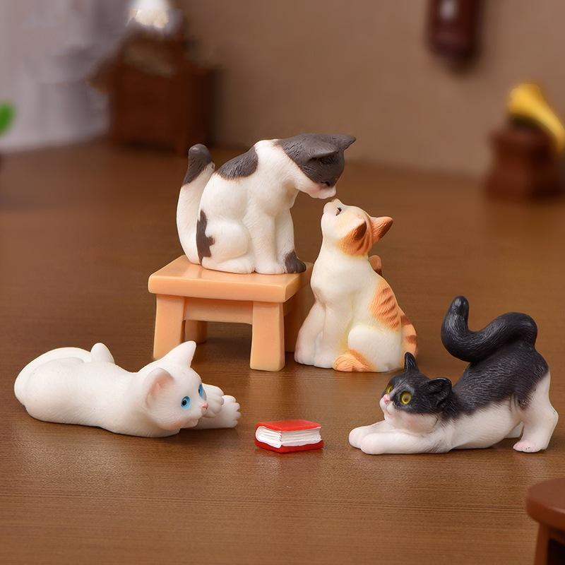Diy Hut Matching Doll, Free Cheese Cat Doll Couple Ornament Crown Couple Micro Landscape Resin Ornament
