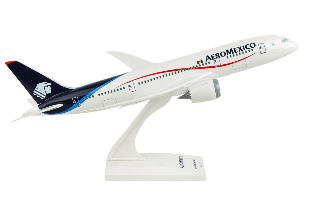 SKY MARKS Aeromexico Готовая модель 1/200 787-8