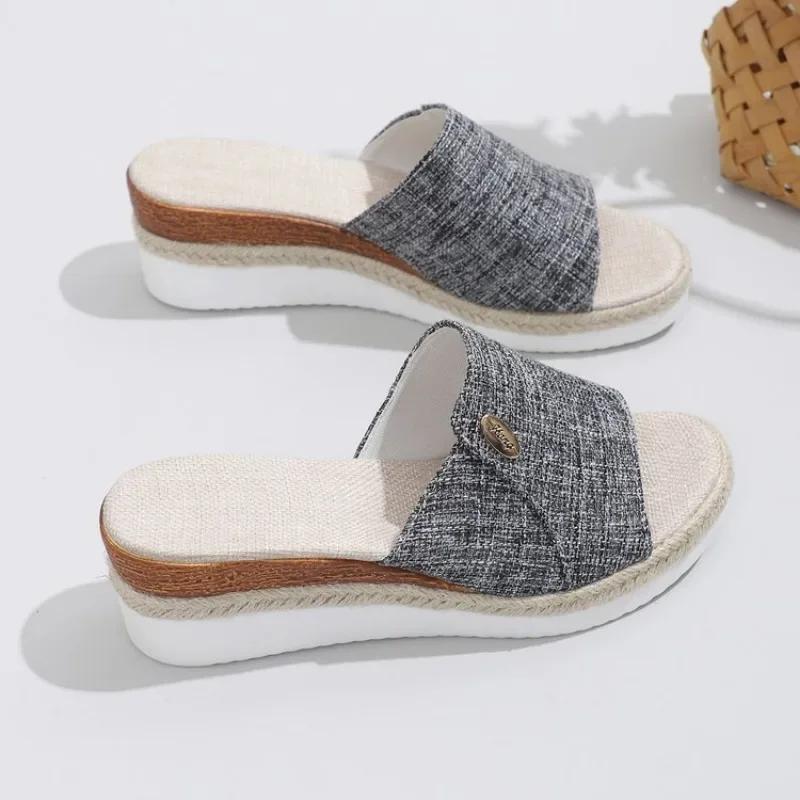 Модная летняя обувь для женщин 2024 года, женские тапочки на танкетке из конопли в римском стиле с открытым носком, удобные повседневные женские шлепанцы, женские сандалии