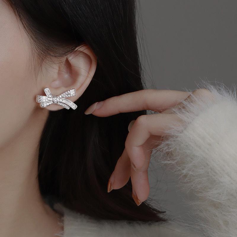 Серьги-бантики с полными бриллиантами, женские серьги с легкой роскошью, индивидуальностью и темпераментом, премиальные, изящные ушные украшения