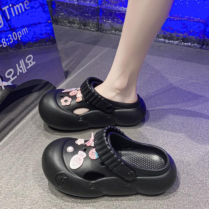 Thick-soled Hole Shoes Women's 2025 New Travel Heightening Non-slip Seaside Beach Bag Head Slippers Women's Summer Wear