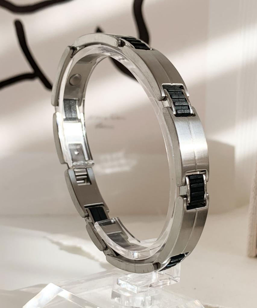 Sabona London 344 Sports Rubber Magnetic Bracelet
