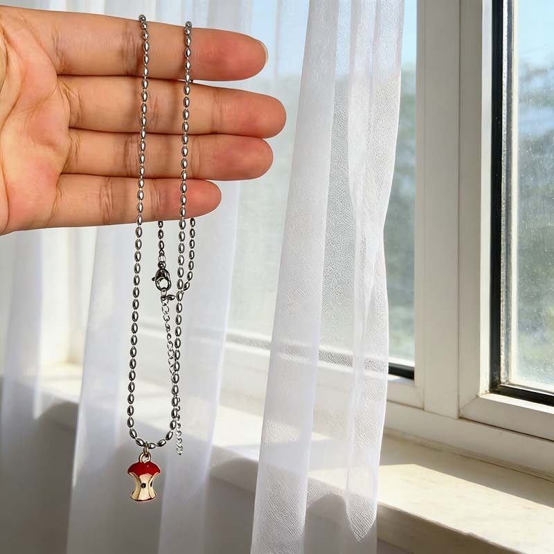Creative Cute Apple Kernel Fruit Pendant Necklace for Women Fashion Silver Color Metal Rice Beaded Clavicle Chain Jewelry Gifts