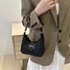 Женская сумка мода темперамент сумка осень и зима мода личность однотонная простая сумка через плечо бант подмышка сумка