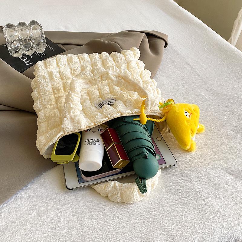 Складная сумка-облако, сумка-пузырь для выхода в свет, нишевый ленивый ветер, однотонная женская дутая сумка