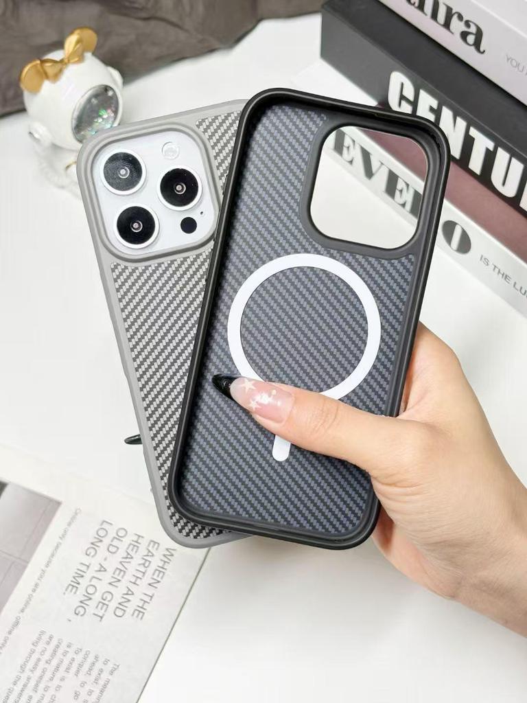 Чехол-рамка из углеродного волокна для iPhone 16PM с магнитной защитой от падений для iPhone 17/15