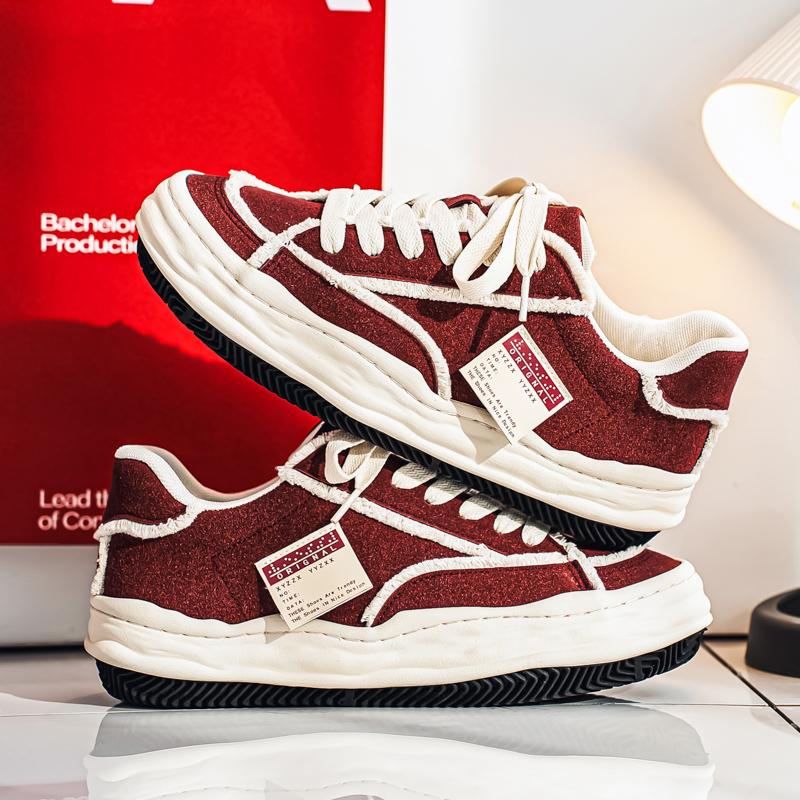 Fashion Suede Leather Mens Sneakers Fashion Trend Casual Shoes Leisure Walking Casual Shoes Outdoor Skateboard Footwear Tenis Masculino