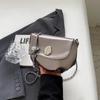 Маленькая квадратная сумка через плечо с цепочкой для женщин, коричневая, ретро, универсальная, высококачественная, сумка через плечо для мобильного телефона, новая