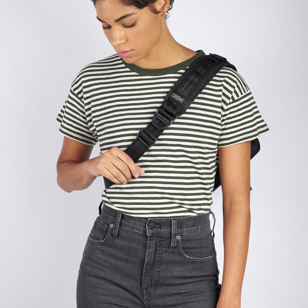 Сумка для тела MINI KADET XRF 5L водонепроницаемая светоотражающая спецификация свободный размер [хром] BXRF_BLACK (Текущая модель)