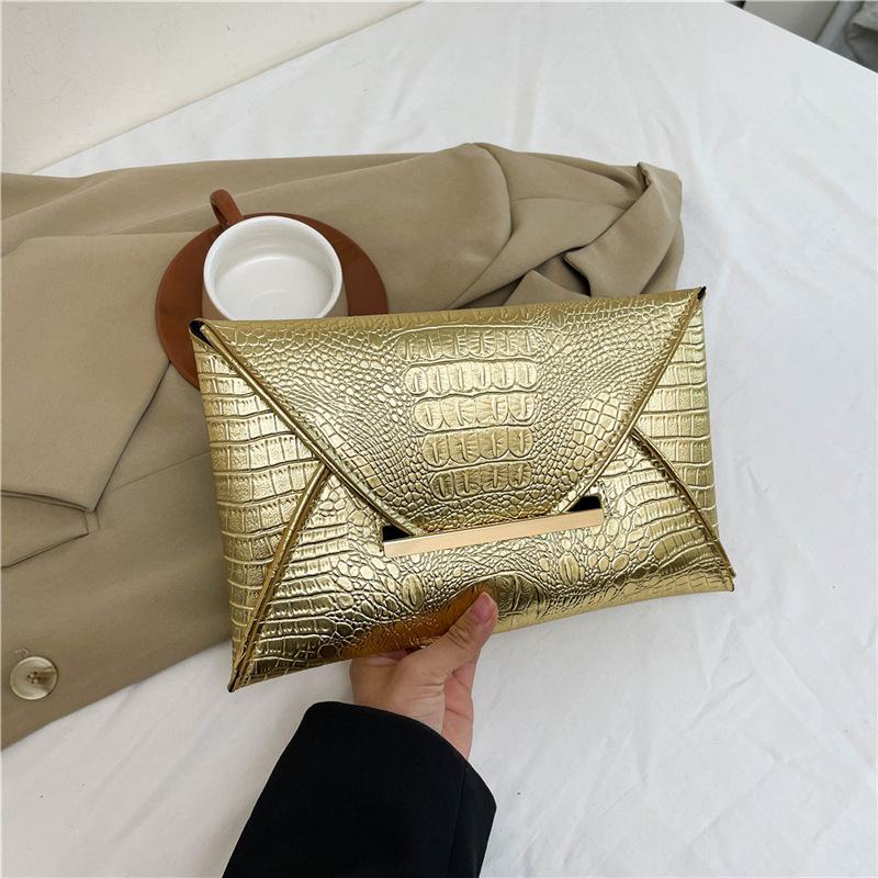 Стильная, простая, персонализированная и красивая трендовая маленькая квадратная сумка, летняя новая трендовая сумка женский клатч