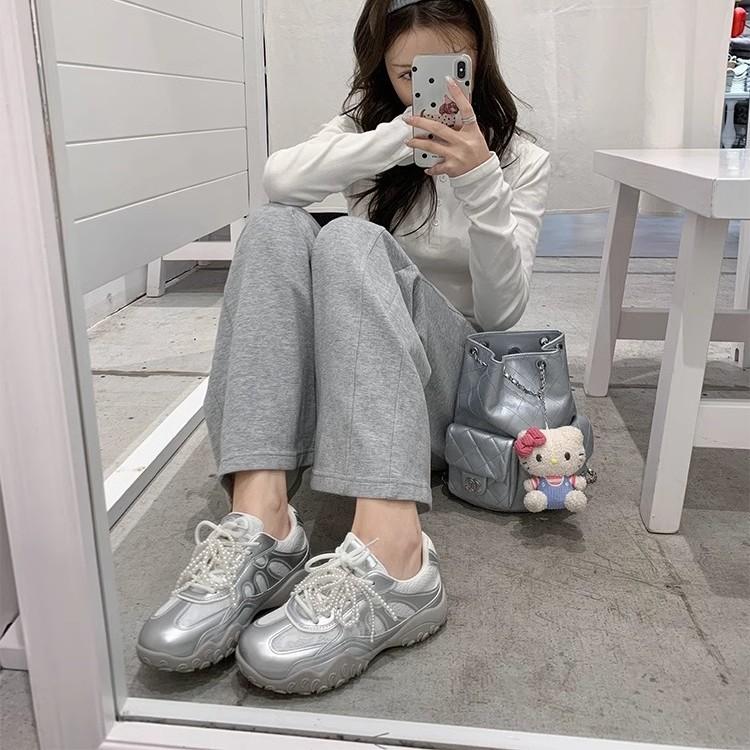 [FanGui] Внутренняя высота подошвы-полумесяца увеличивает кружевные жемчужные повседневные моральные тренировочные туфли женские туфли Forrest Gump мода