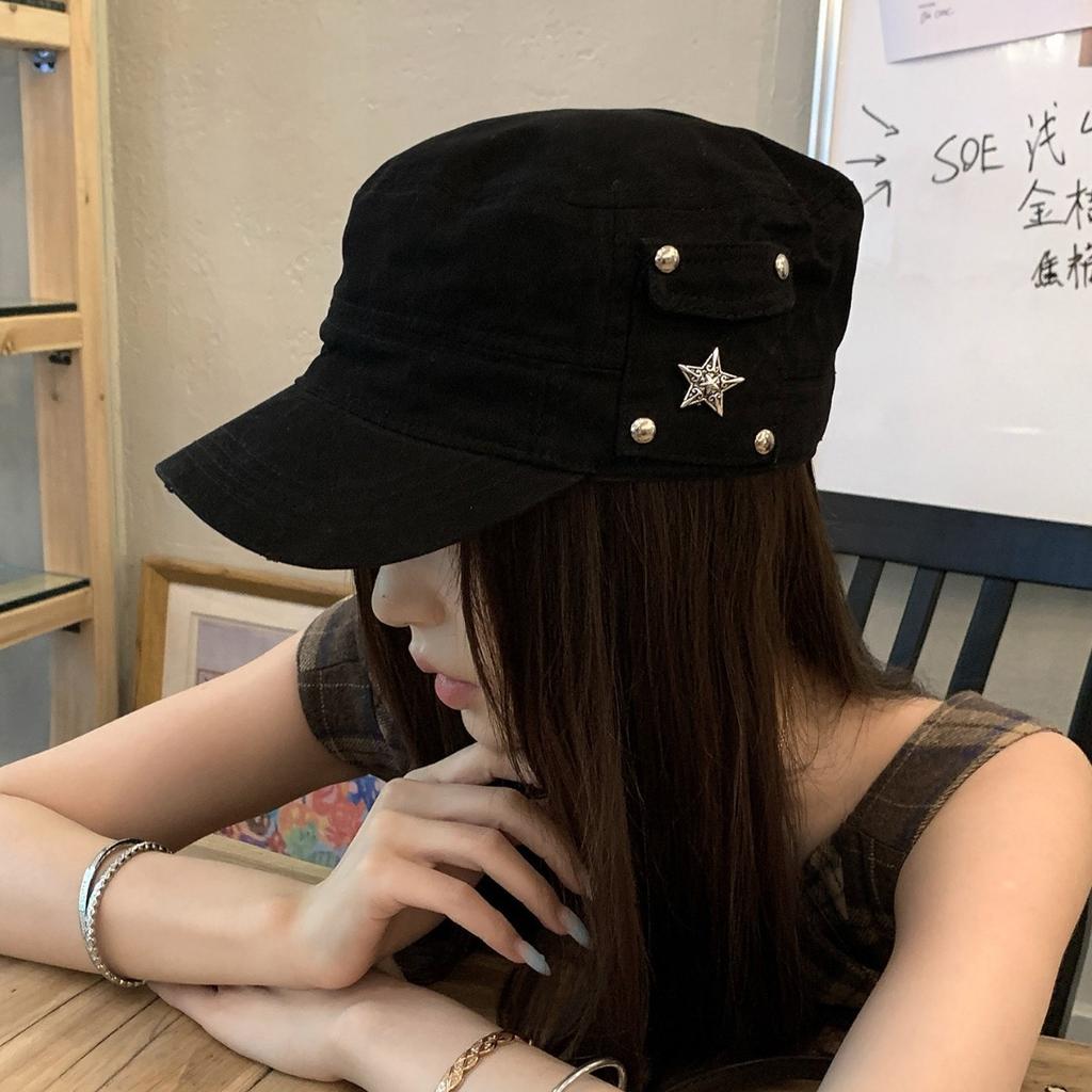 Black star rivet flat top hat women's fashion versatile face small sunshade cap spring and summer new equestrian hat