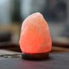 Красочный Гималайский Кристаллический Камень Натуральная Соляная Лампа USB Светодиодный Ночник Настольная Лава Лампа для Спальни Прикроватной Тумбочки Ванной Комнаты Домашний Декор