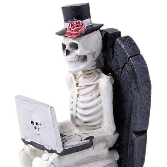 Креативное украшение в виде скелета, забавная настольная декорация на Хэллоуин, реквизит для офисных розыгрышей на тему ужасов, подарок для программистов