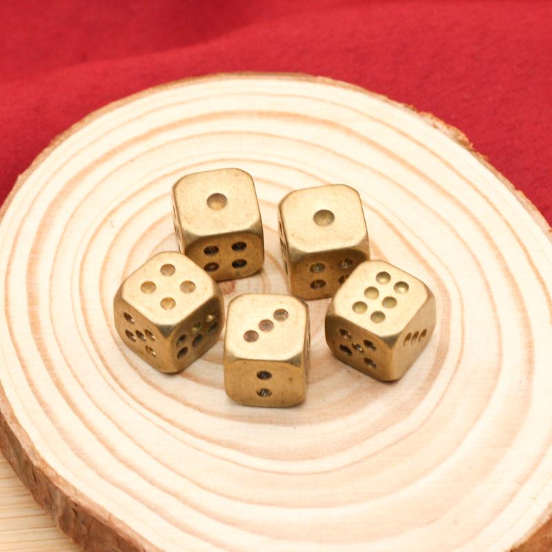 Цельнолатунные игральные кости с номерами - Креативный игровой аксессуар против падений